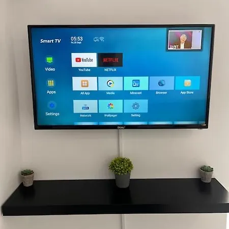 Apartment Floor Flat In 2 *